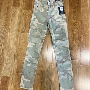 Gap camo ankle skinny jeans